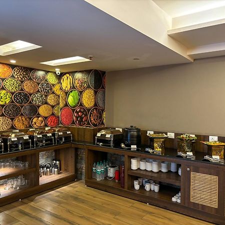 ניו דלהי Hotel Oxmo Delhi Airport With Free Airport Transsfer מראה חיצוני תמונה